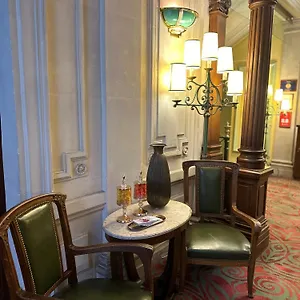 Langlois 3*, Parigi Francia